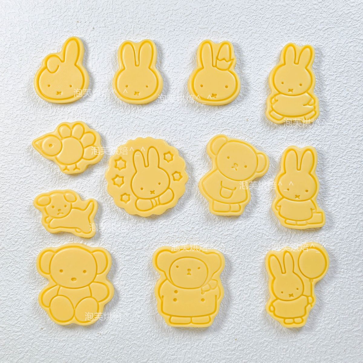 Cute 3D Press Cookie Mold with - Kitchen Baking Gadgets review and price