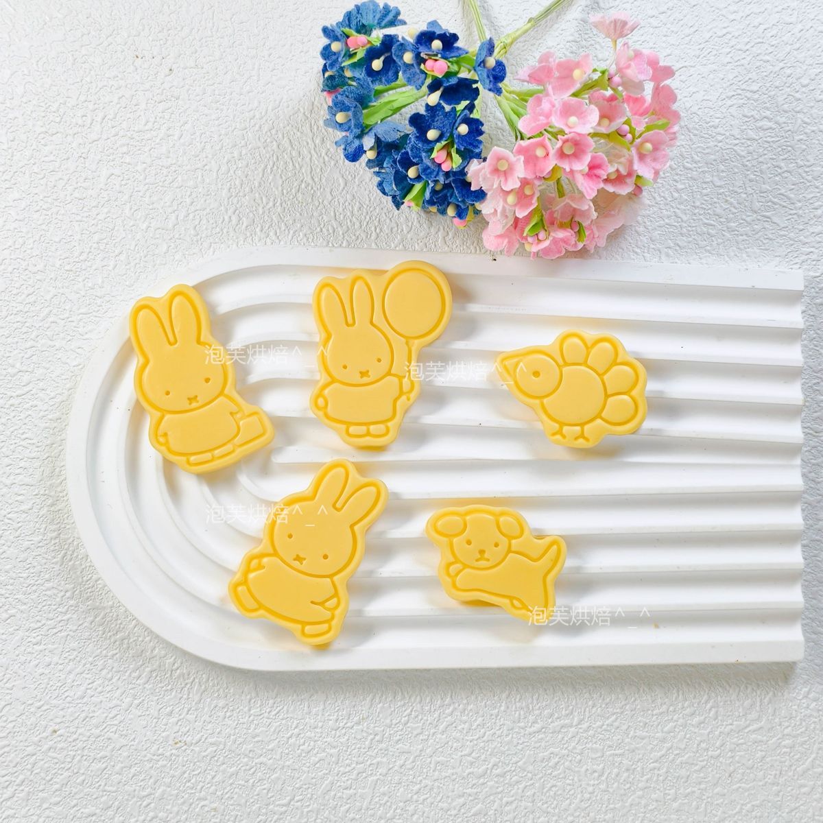 Cute 3D Press Cookie Mold with - Kitchen Baking Gadgets review and price